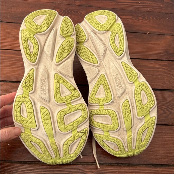 Hoka Women's Tan and Orange Bondi 8 - Picture 5 of 7